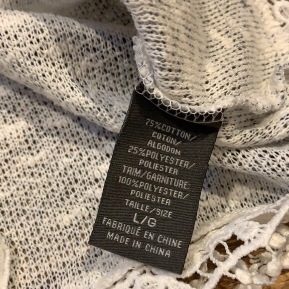 Bohemian white and blue sleeveless top - Picture 10 of 10